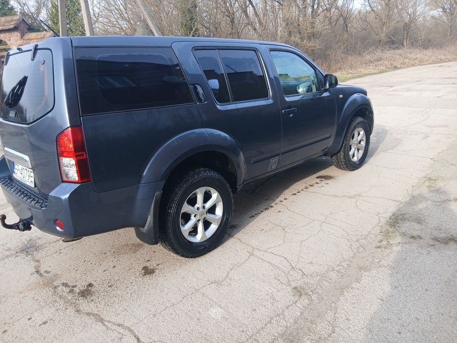 Продам  NISSAN 2.5 Дизель 4х4