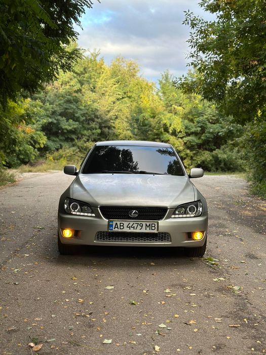Lexus IS200 ОБМЕН