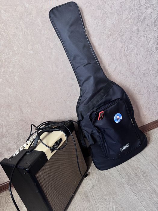 Електро гітара yamaha та комбік cort