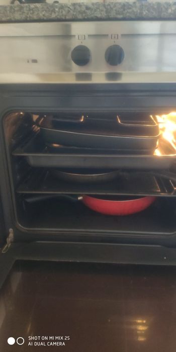 Forno da Teka em muito bom estado.