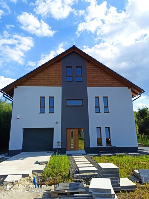 Elewacje, docieplenia.