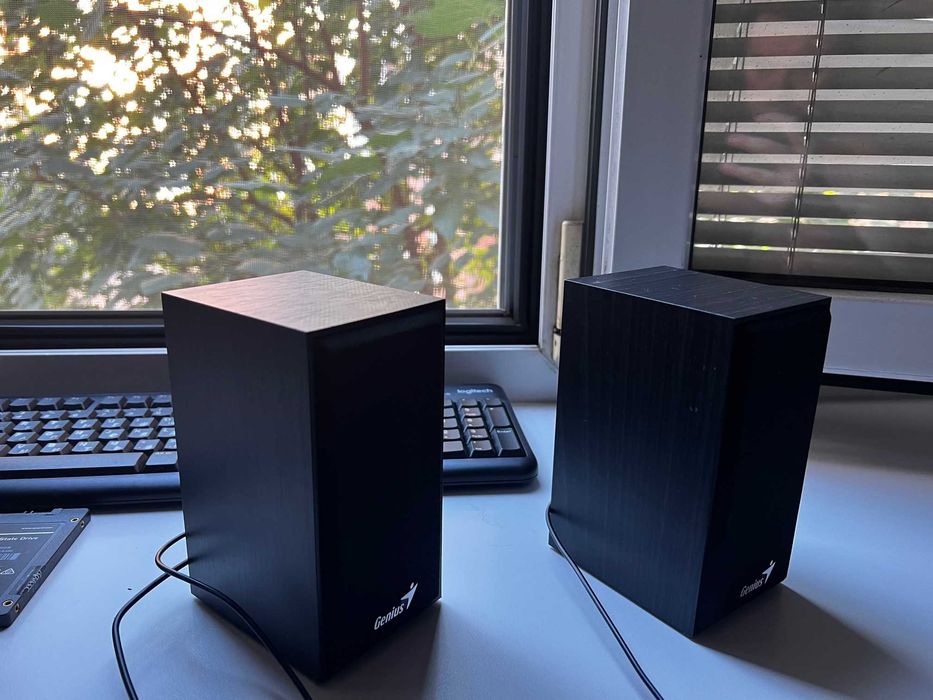 Компьютер в идеале с монитором Samsung. SSD Apacer. Genius, Logitech