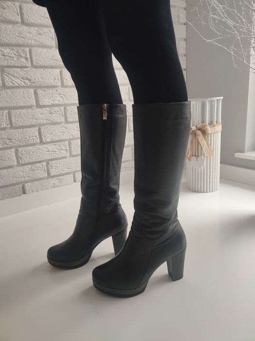 Skórzane kozaki rozmiar 36