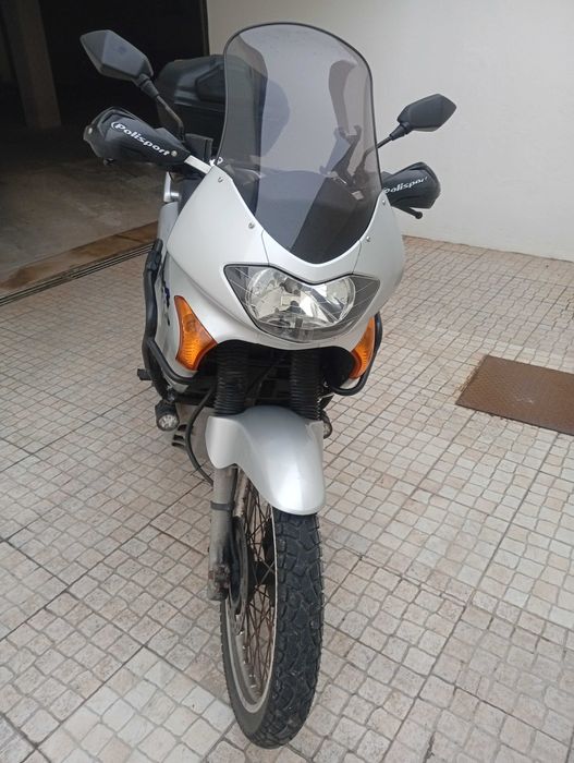 Honda Transalp 650 em muito bom estado