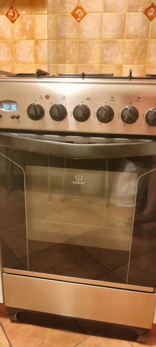 Kuchenka gazowa Indesit maszynka
