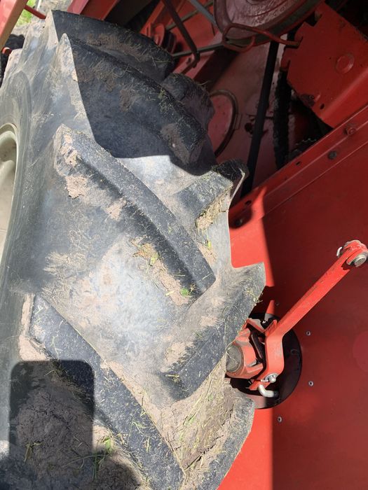 Комбайн Massey Ferguson 240 з Європи масей фергюсон 240, 206, 187