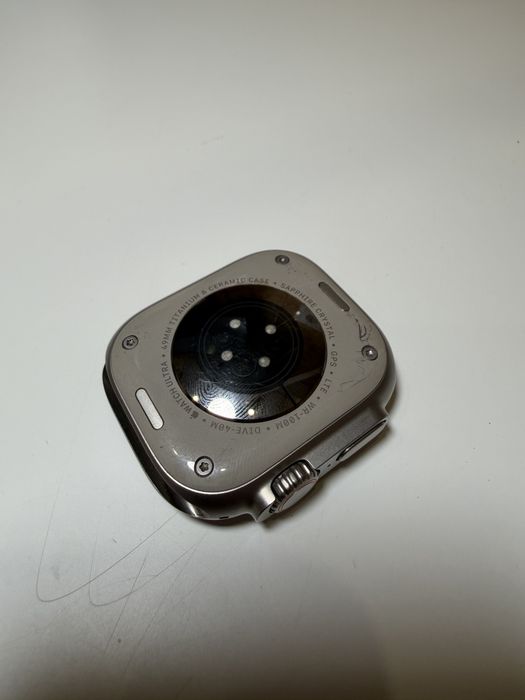 Apple Watch Ultra 2 Titanium GPS + Milanese Loop Titanium