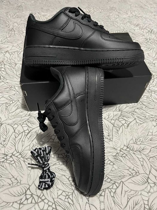 Nike Air Force 1 Low Supreme Black R.41