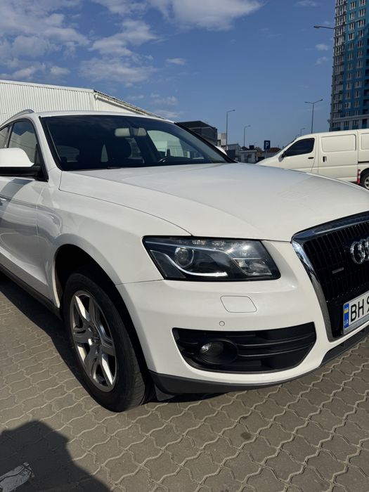 Audi Q5 2010 VIN WAUZZZ8R2BA020149 фото оголошення 3 з 24