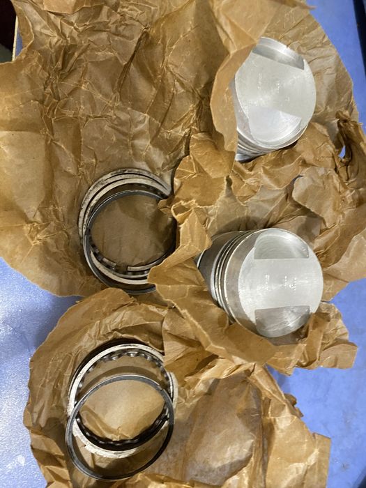 Поршня усср не разу не ставились