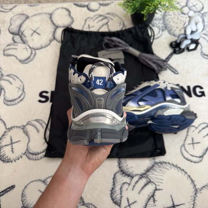 Balenciaga Runner gradient blue