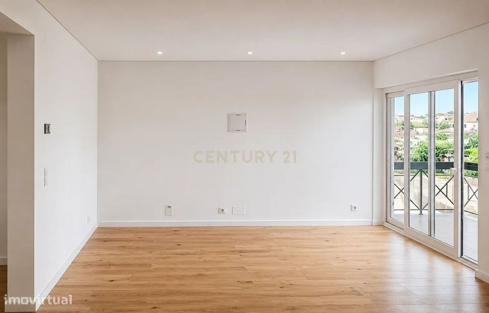Apartamento T3 como novo centro de Cascais e com vista mar