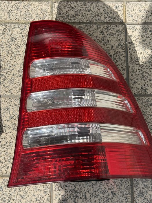 Mercedes w203 c220  Como novos