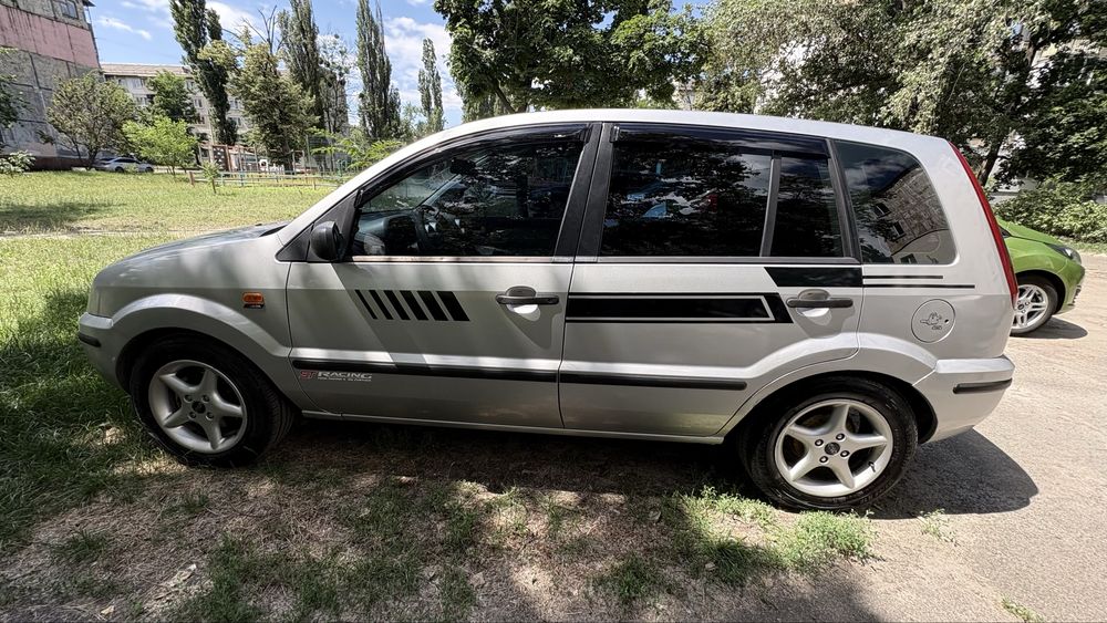 Ford Fusion 2003 VIN WF0UXXGAJU2A55090 фото оголошення 2 з 24