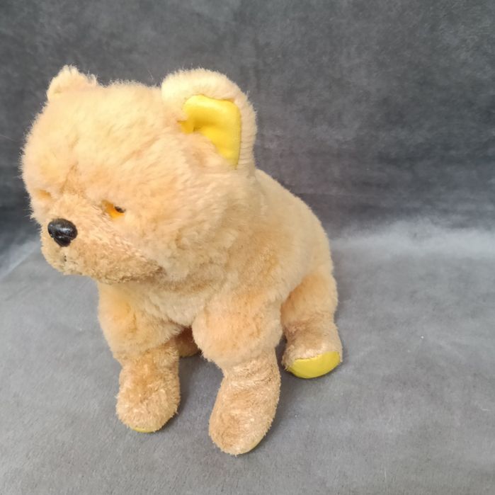 Колекційний плюшевий собака породи чау-чау з популярної серії Ty Beanie Babies, випущена компанією Ty Inc. у 2000 р.
