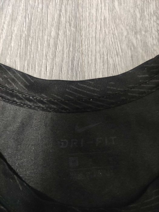 Футболка Nike Dri-Fit