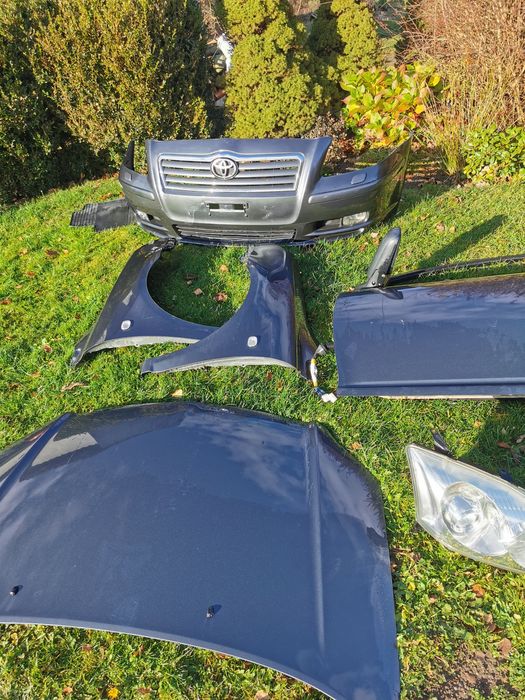 Maska zderzak przedni lampy drzwi błotniki toyota avensis t25