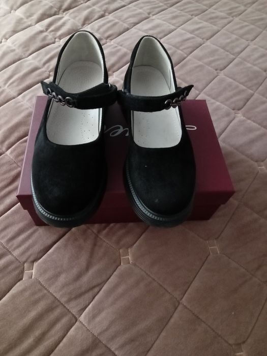 Туфлі для дівчинки