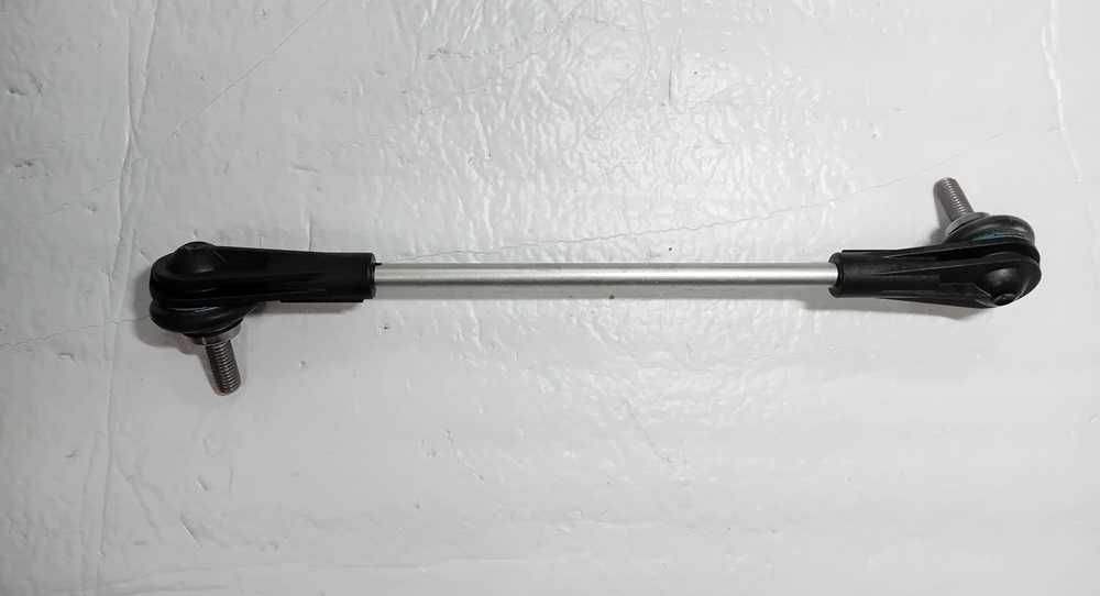Łącznik stabilizatora przedni prawy BMW Seria: 1' 2' 3' 4'nr.mag 1/499