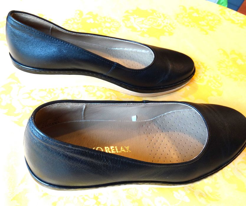 Buty damskie  RYŁKO czółenka koturn nowe rozmiar 39