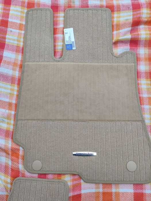 Oryginalne dywaniki Mercedes W221 krótki