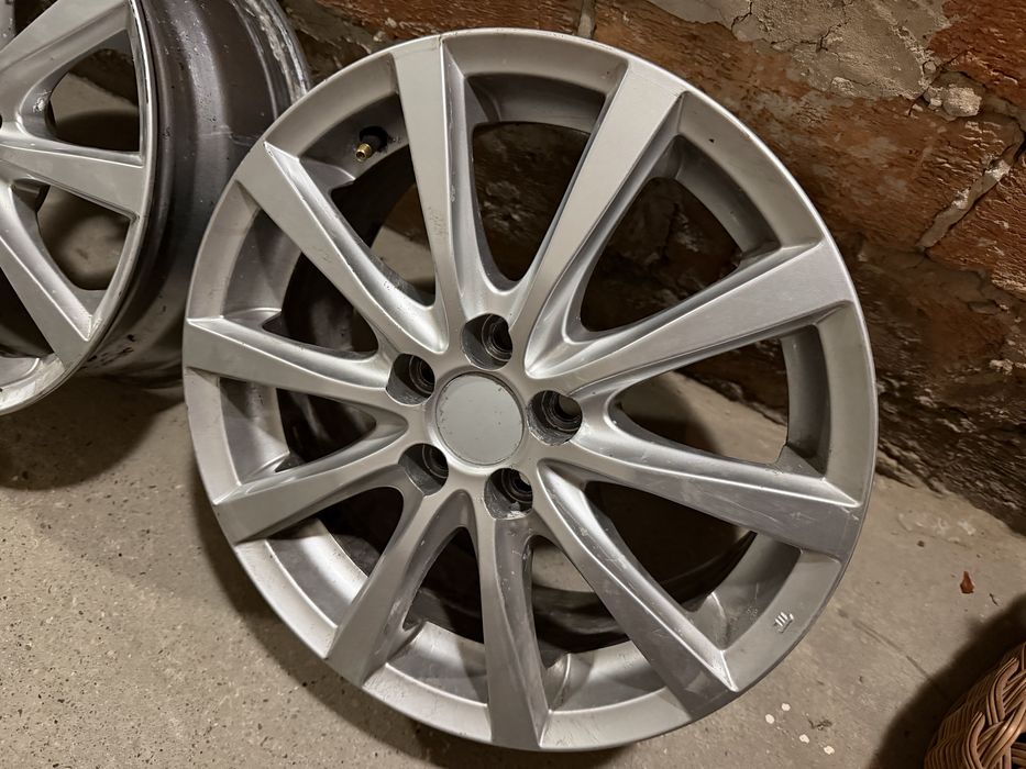 Felgi 17 5x100 / 54,1 mm toyota