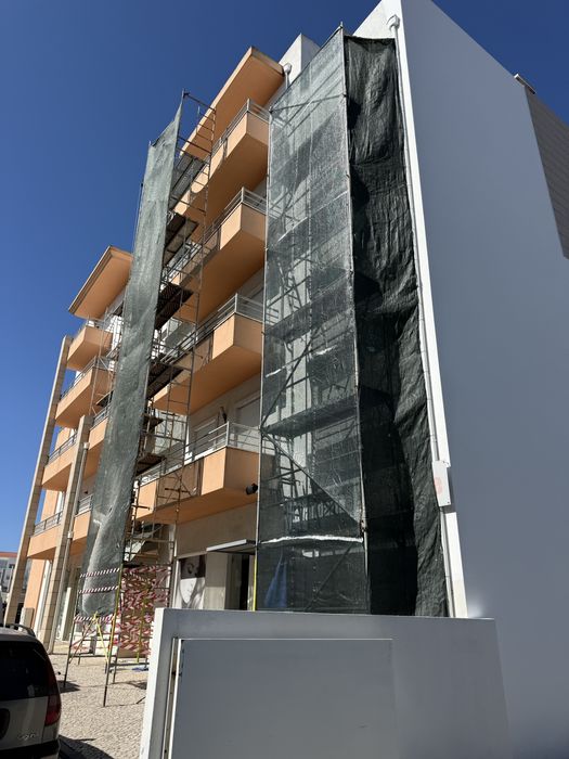 Serviços rápidos Pinturas Pladur Canalização Parquet