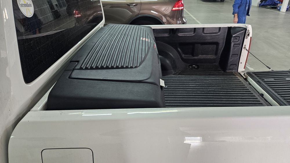 Ящик для инструмента Volkswagen Amarok