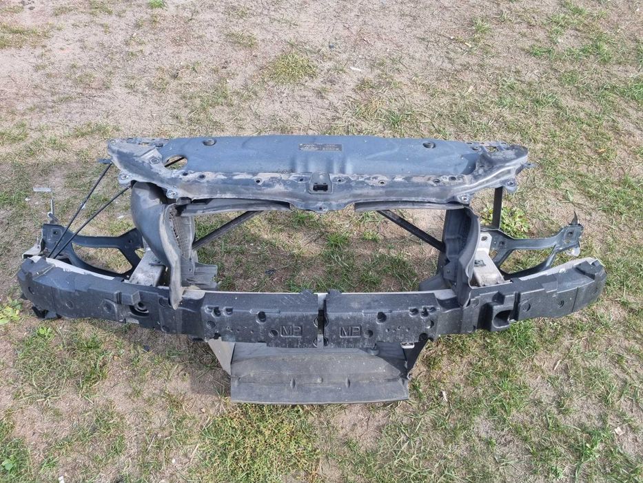 Pas przedni komplet z belka bmw e60 e61