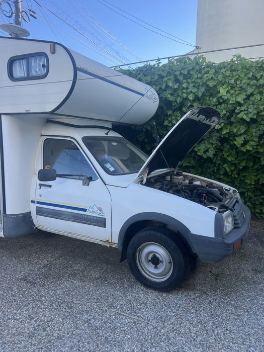 Vendo caravana em otimo estado geral