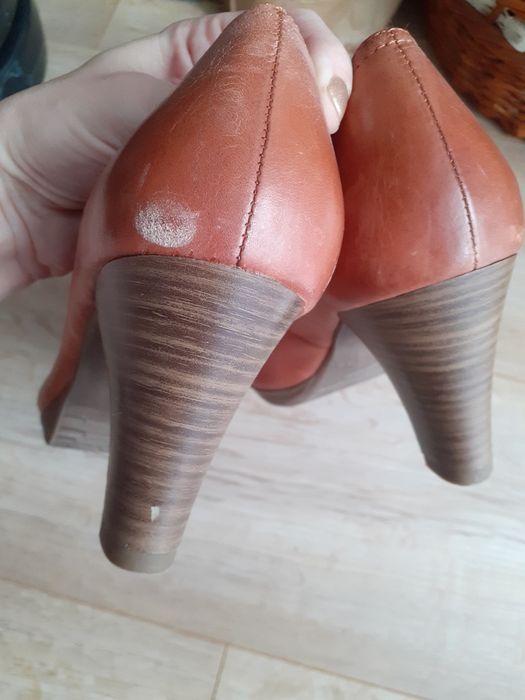 Buty polbuty na wiosnę skorzane tamaris rozm 38