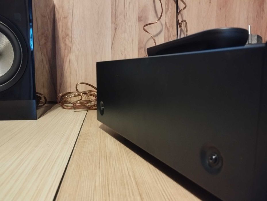 Wzmacniacz stereo NAD C390DD