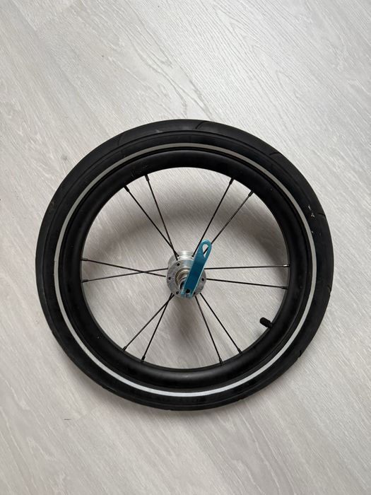 Przyczepka Thule dla dwójki dzieci – 3w1 + akcesoria