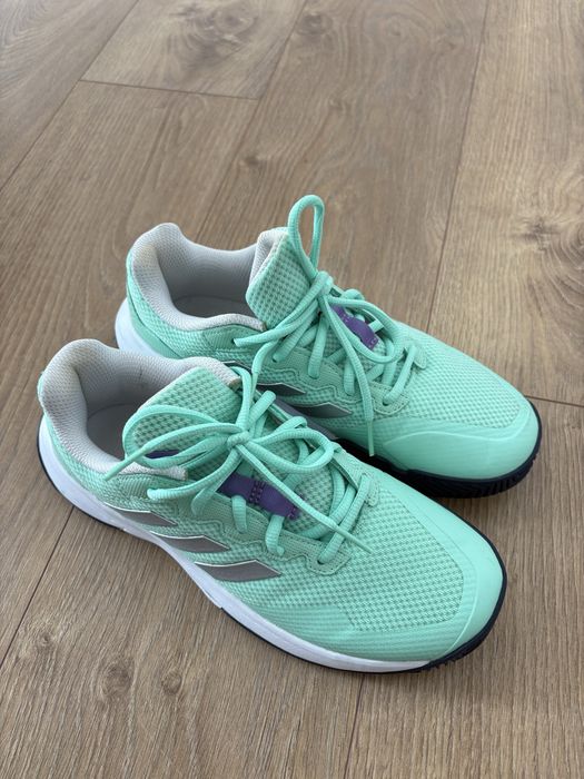 Sapatilhas femininas de ténis da Adidas