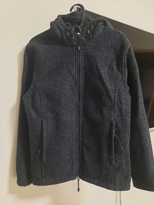 Куртка пальто  вітровка 46