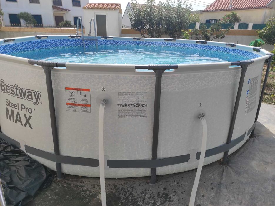 Piscina BESTWAY STEEL PRO MAX circular 457x122cm (2 meses de utilização)