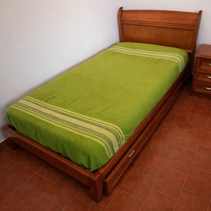 Camas 90x200cm - madeira