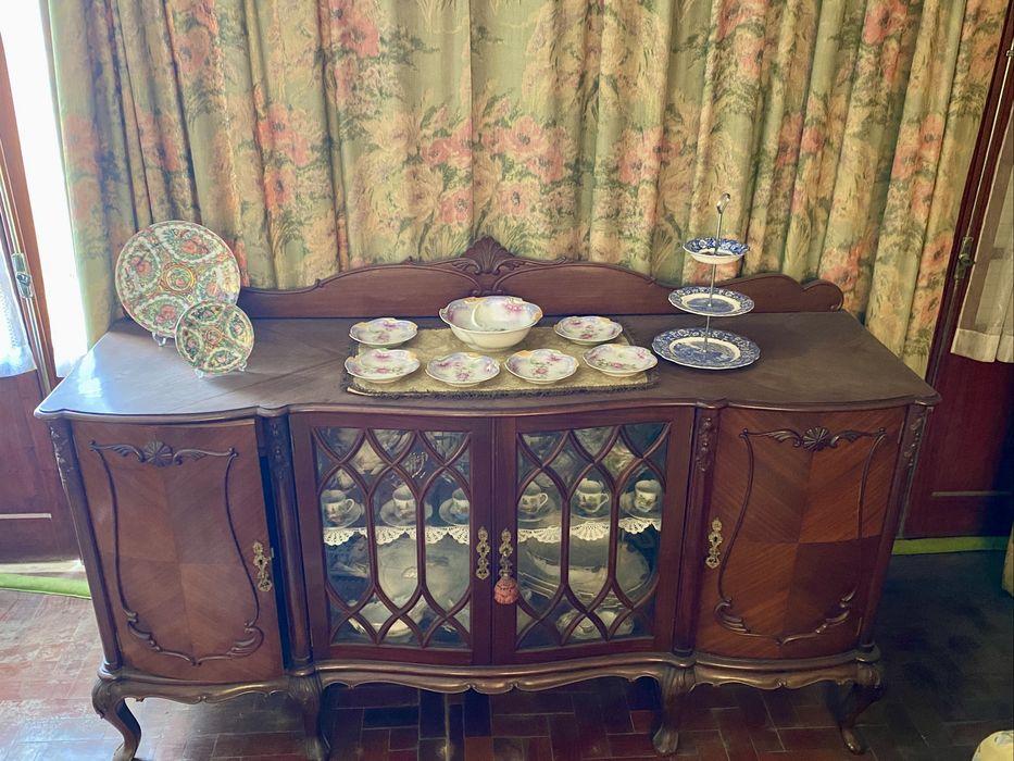 Mobília de casa de jantar Queen Anne, vintage, anos 50.