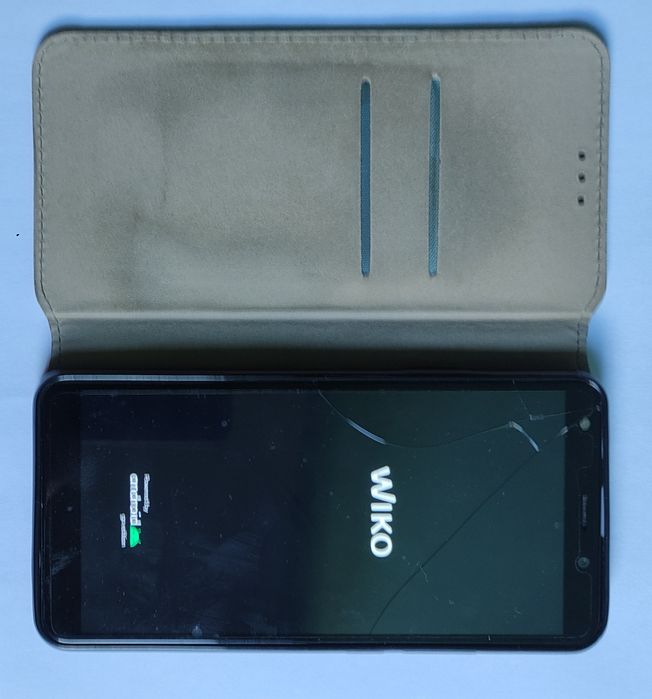 Telemóvel Wiko Y61 vidro partido