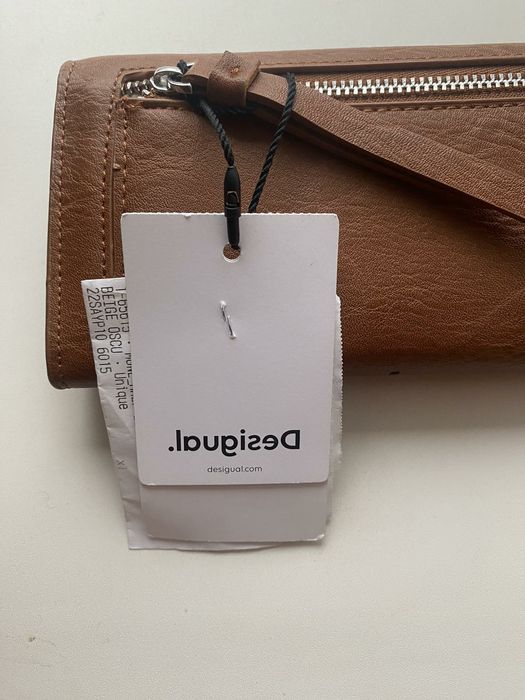 Продам кошелёк Desigual