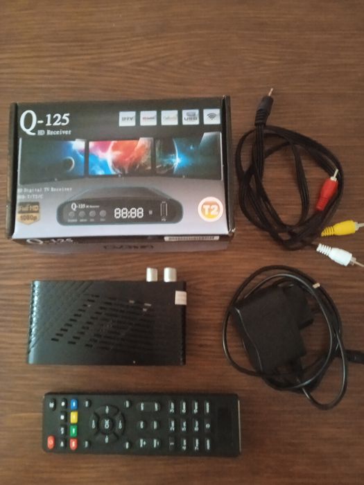 Продам T2 тюнер Q-125