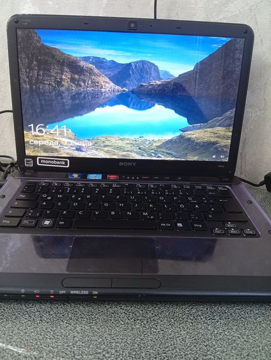 Продам ноутбук Sony VAIO у робочому стані.
