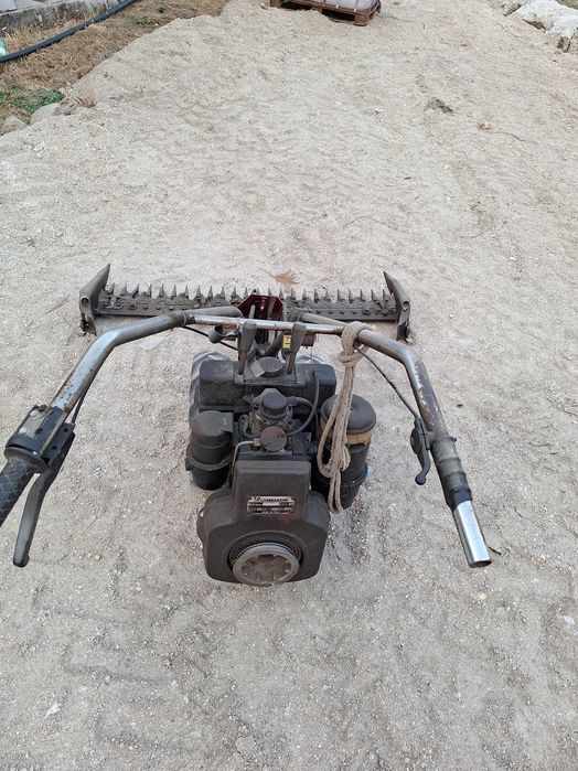 Vendo moto ceifeira de pente a disel