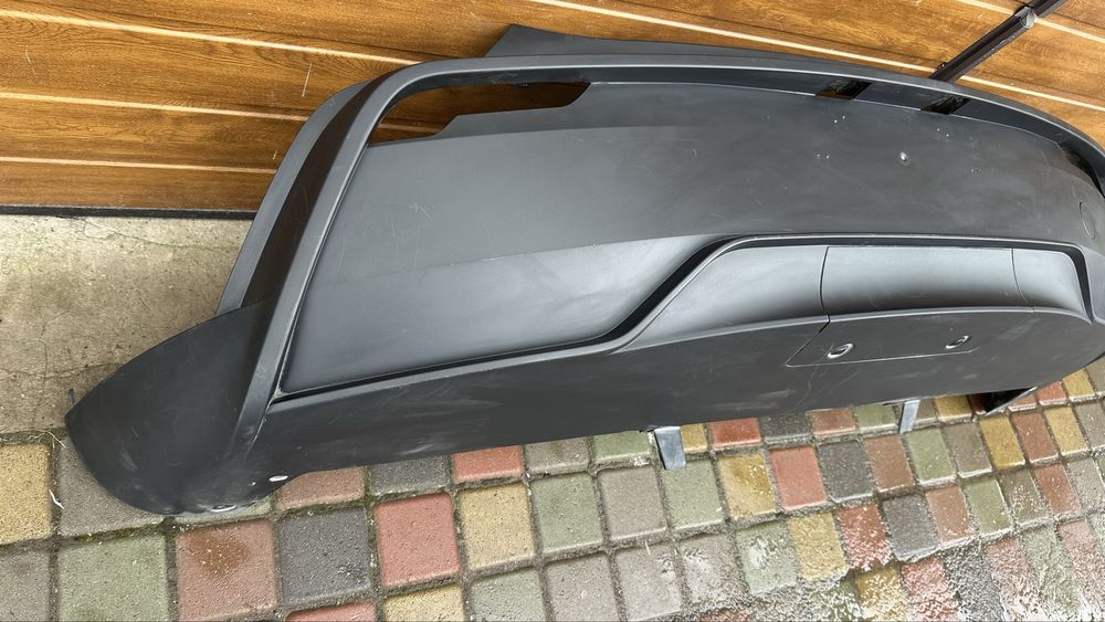 Губа заднього бампера Tesla Model Y Juniper (1932604-00-D)