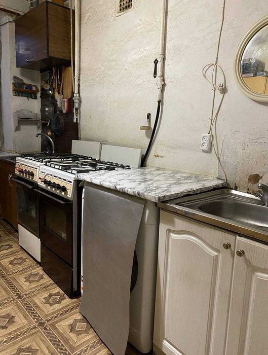 Кімната в гуртожитку на Східній