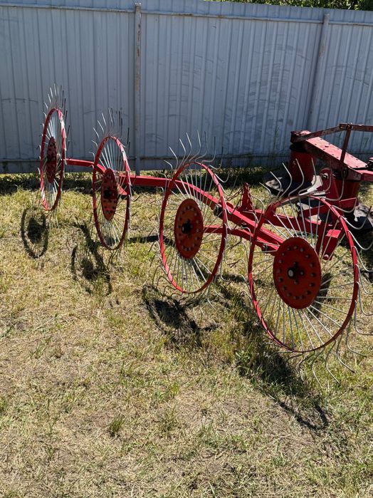 ЮМЗ 6- Трактор, прицеп