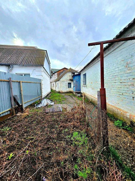 Продаються два будинки за супер ціною по вул. Мельника (Рибгосп)