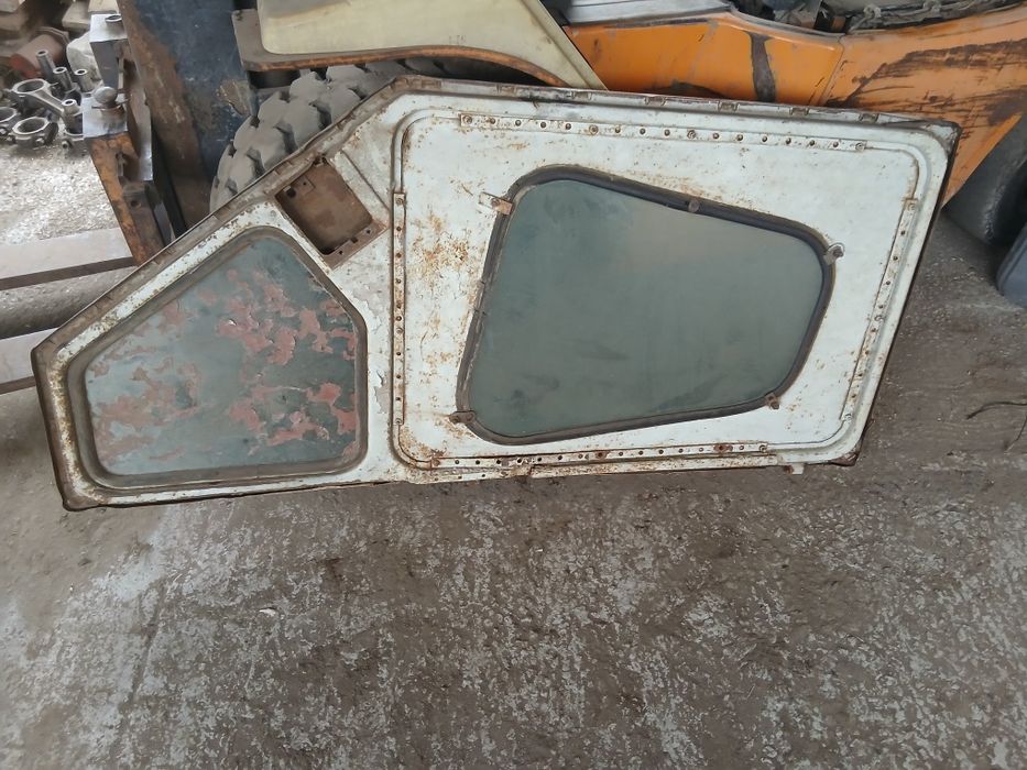Продам запчасти на  юмз