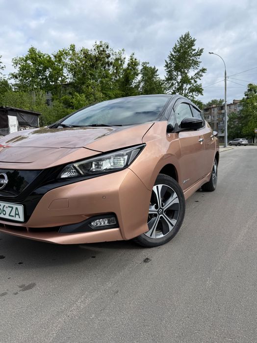 Nissan Leaf 2021 62 KW SV