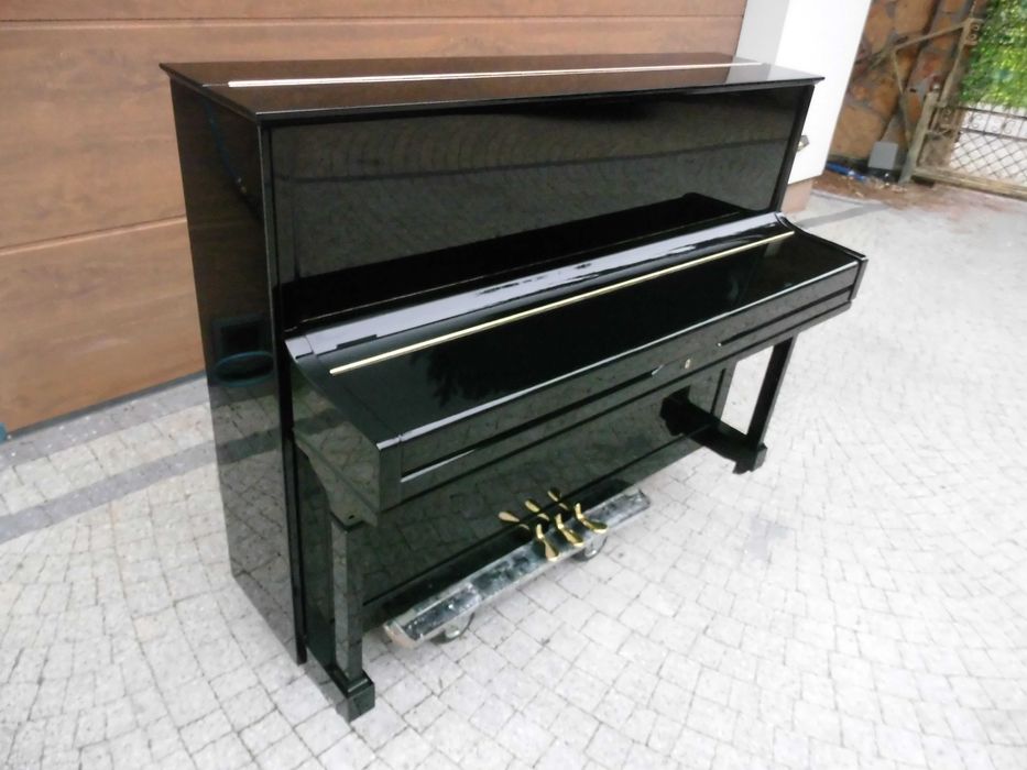 Pianino 8 letnie Pearl River U121 poliester oryginał czarny na gotowo